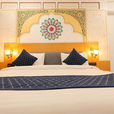 Hotel Ganga Ratan Agra  Exteriör bild