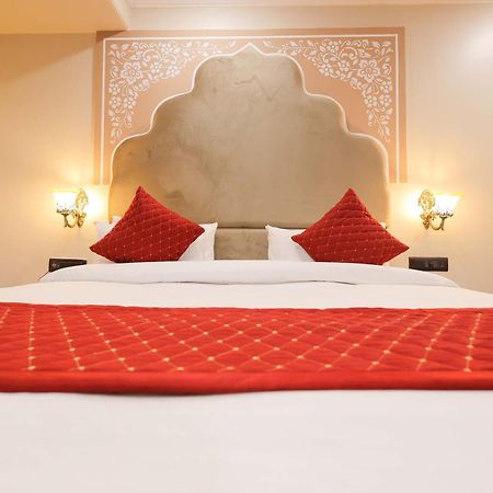 Hotel Ganga Ratan Agra  Exteriör bild
