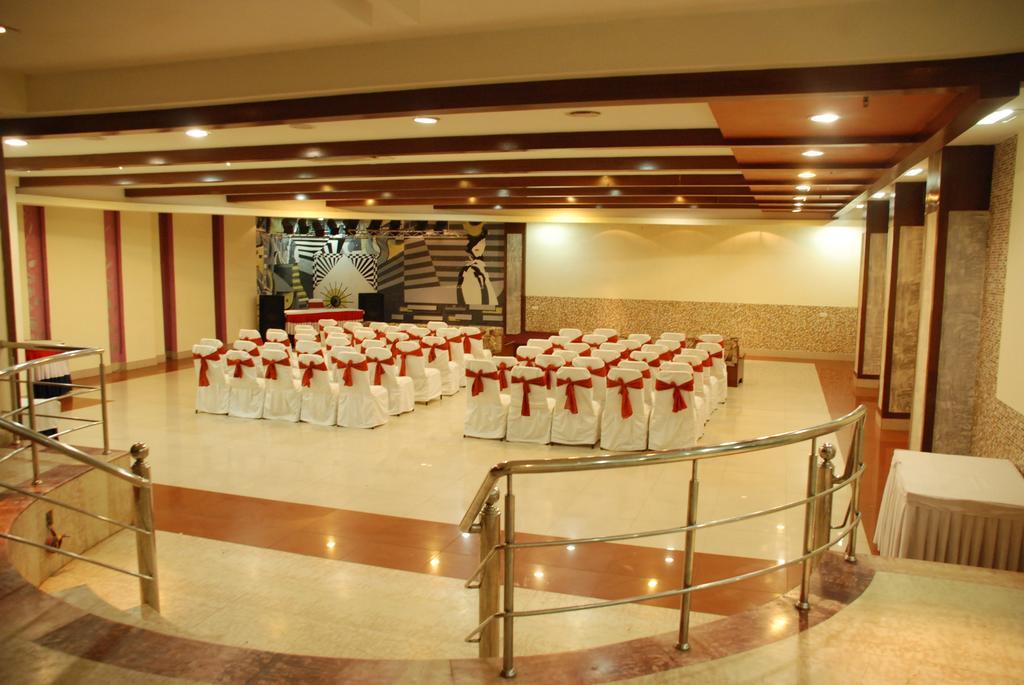 Hotel Ganga Ratan Agra  Exteriör bild
