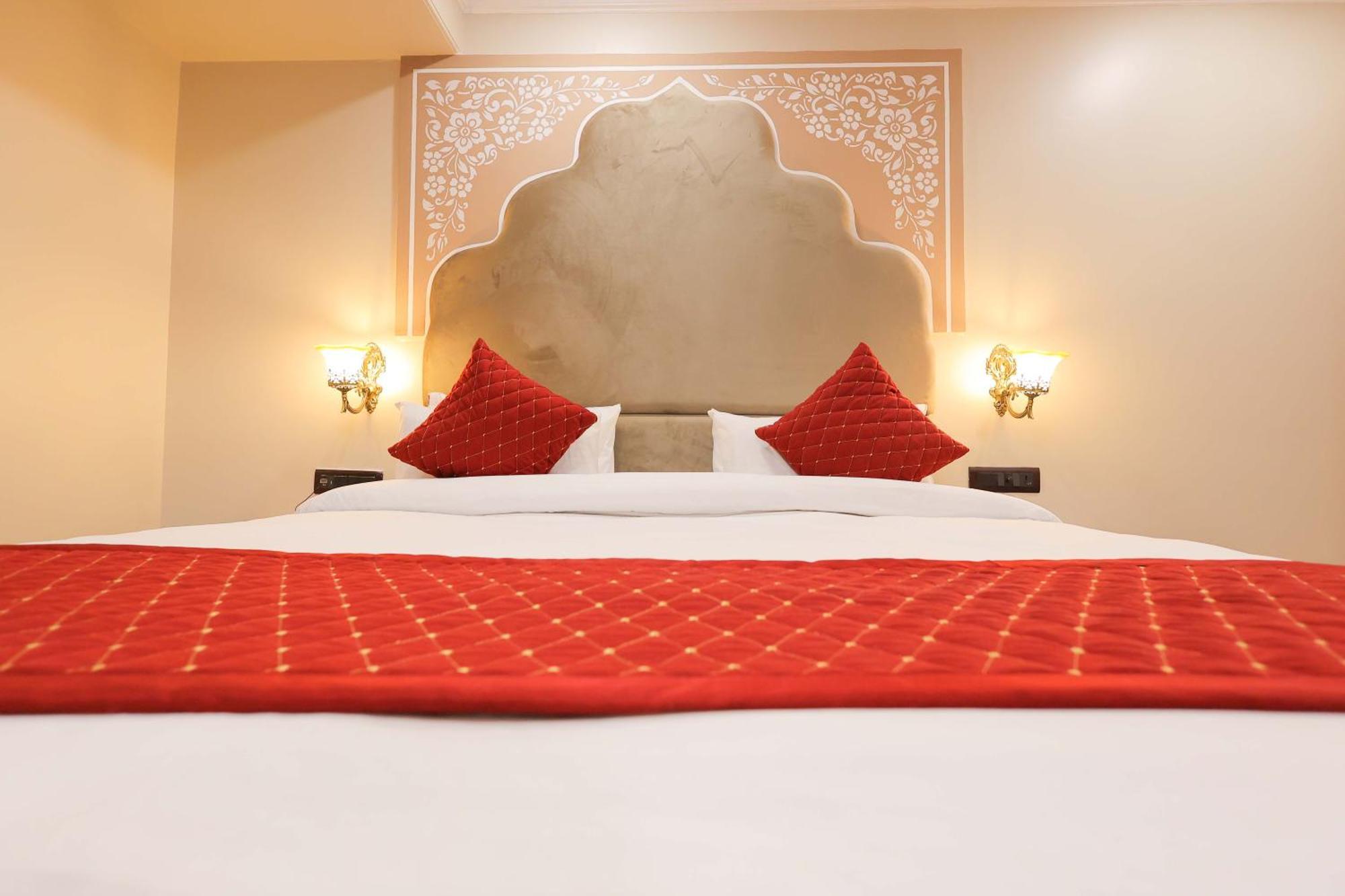 Hotel Ganga Ratan Agra  Exteriör bild