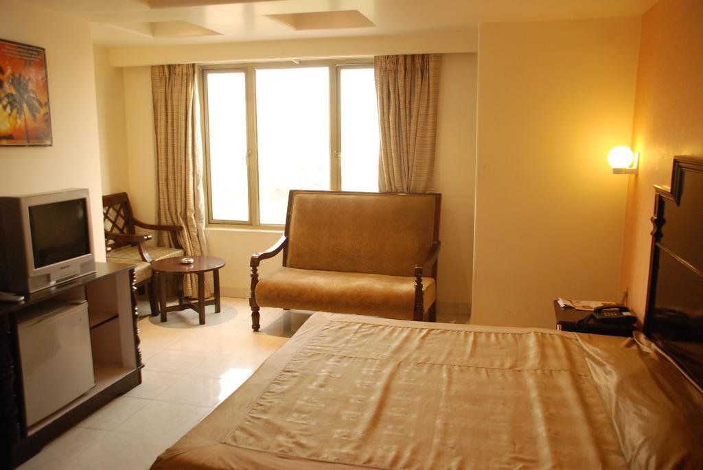 Hotel Ganga Ratan Agra  Rum bild