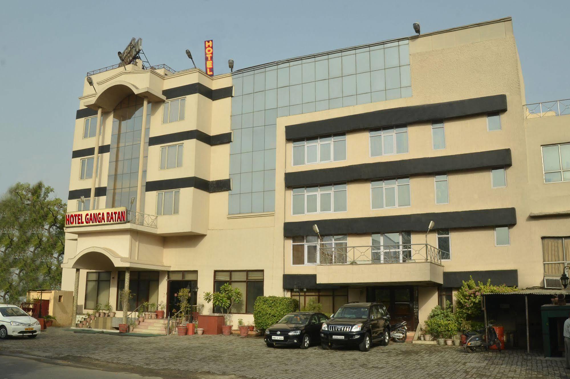 Hotel Ganga Ratan Agra  Exteriör bild