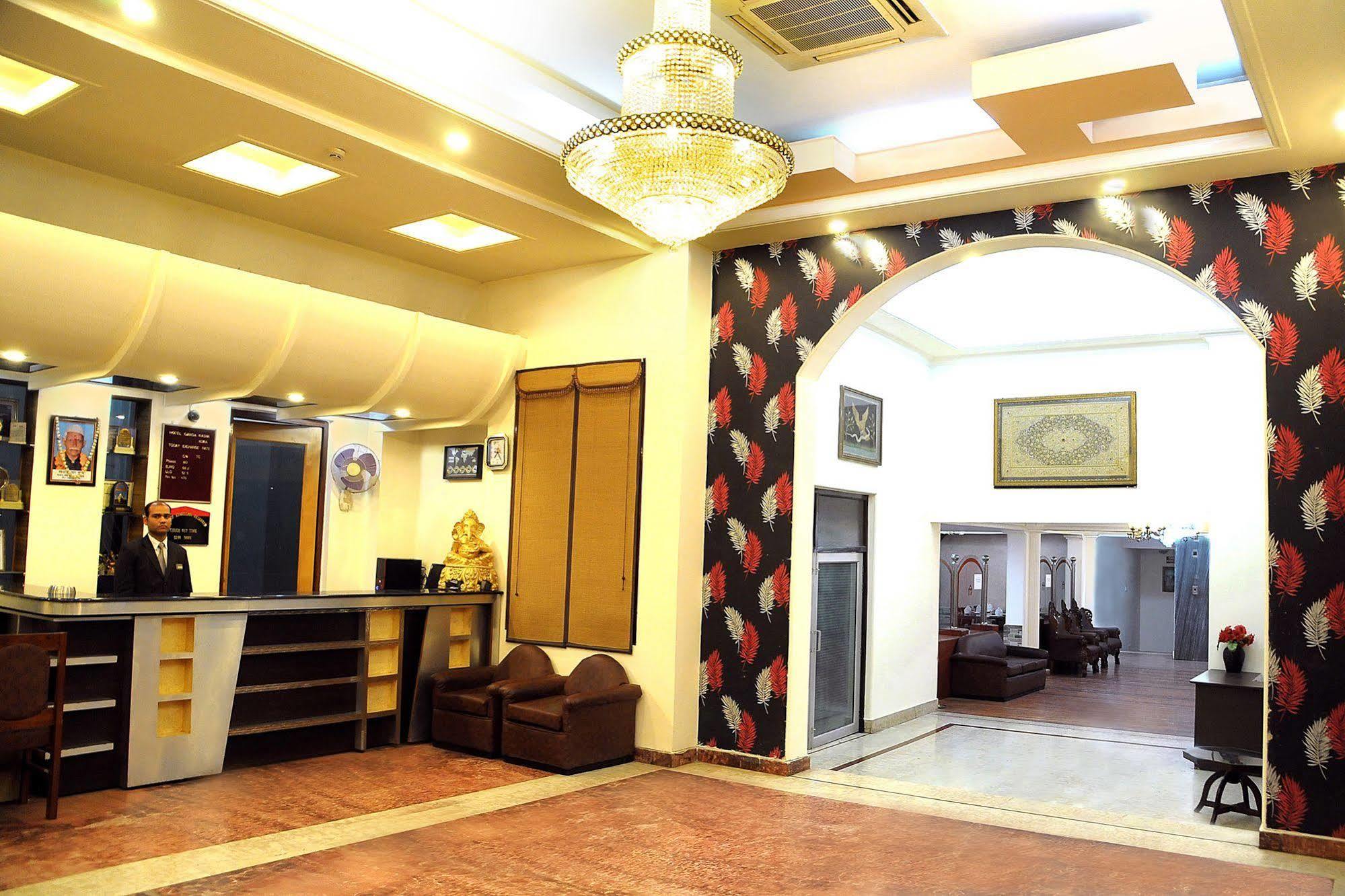 Hotel Ganga Ratan Agra  Exteriör bild