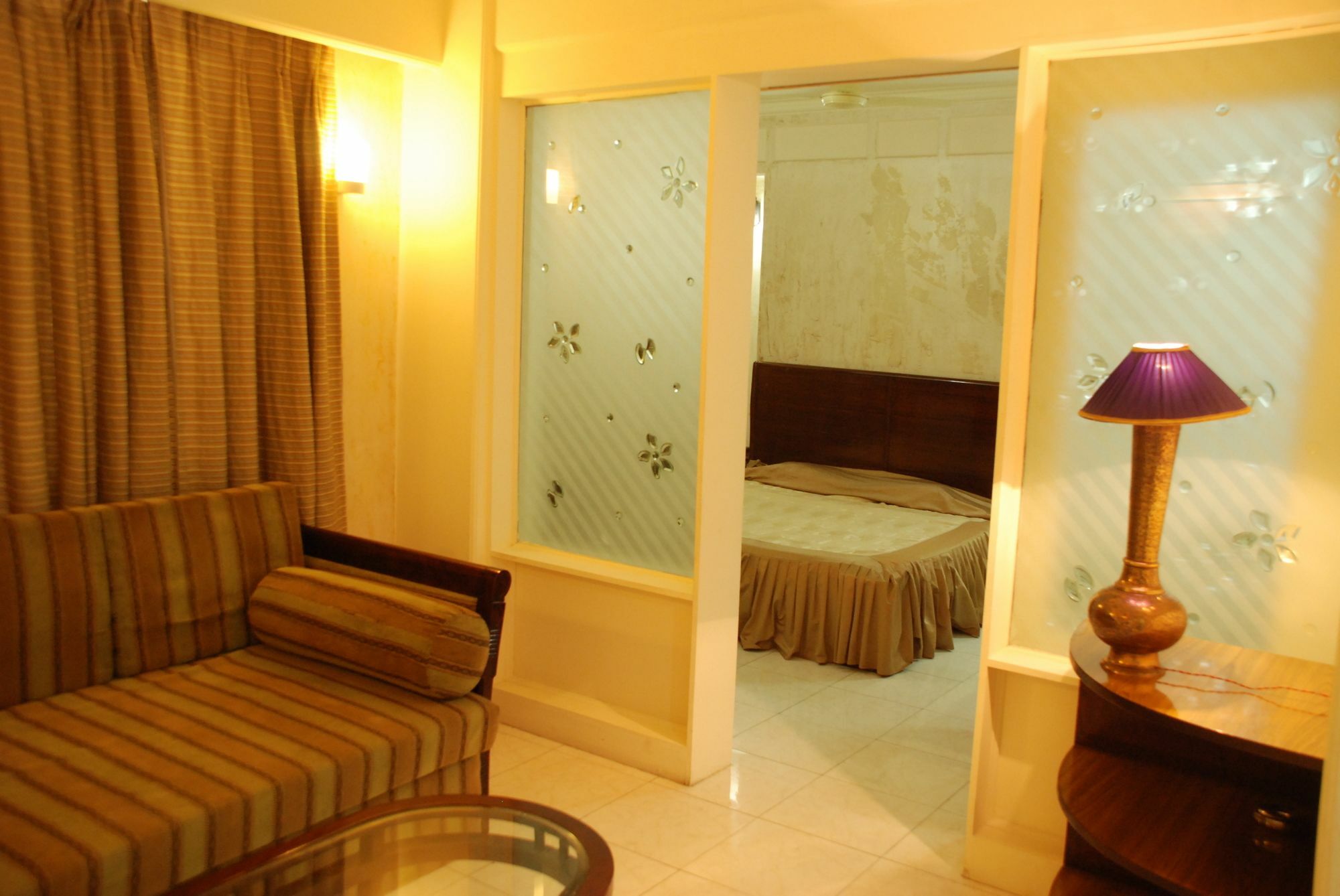 Hotel Ganga Ratan Agra  Exteriör bild